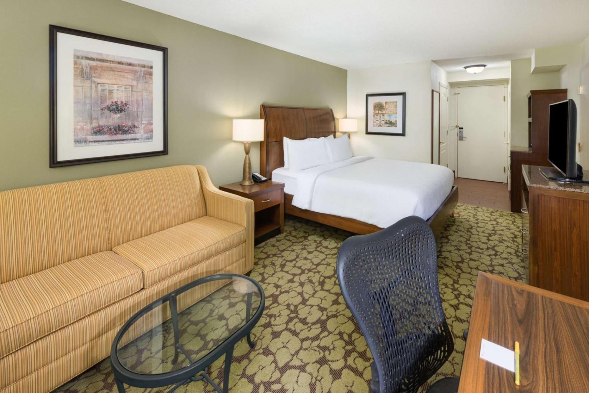 Hilton Garden Inn Atlanta North/Alpharetta Bagian luar foto