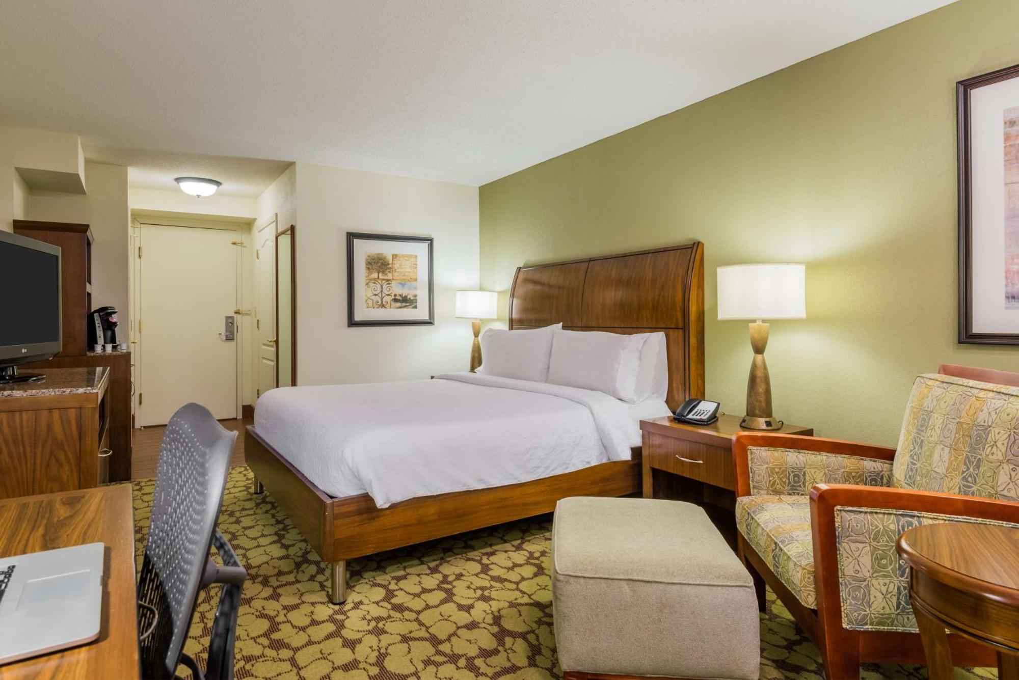 Hilton Garden Inn Atlanta North/Alpharetta Bagian luar foto