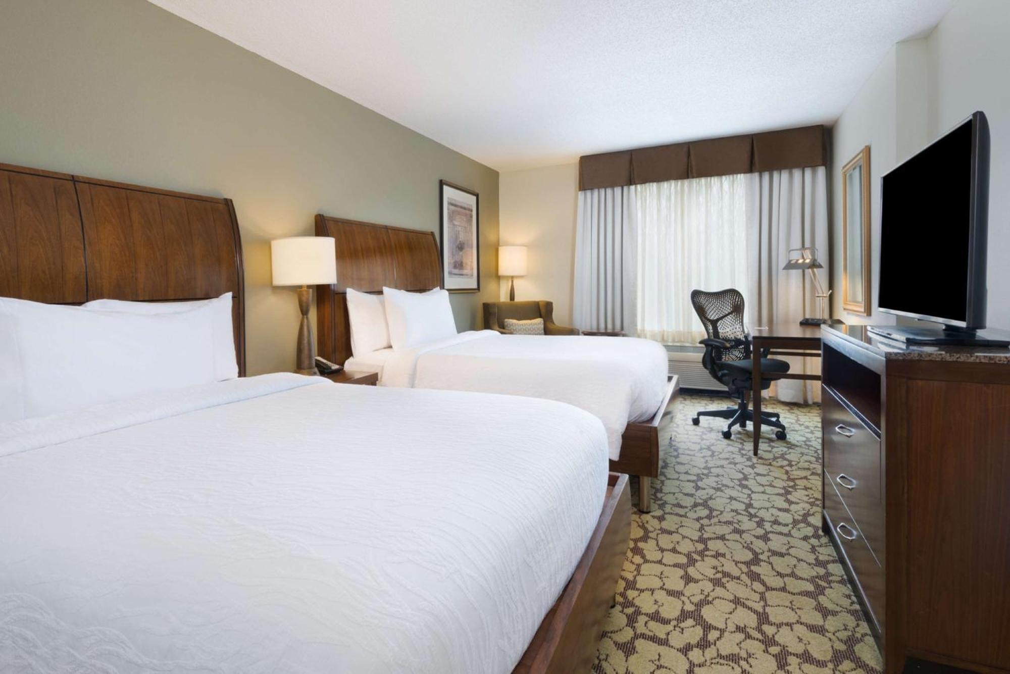 Hilton Garden Inn Atlanta North/Alpharetta Bagian luar foto