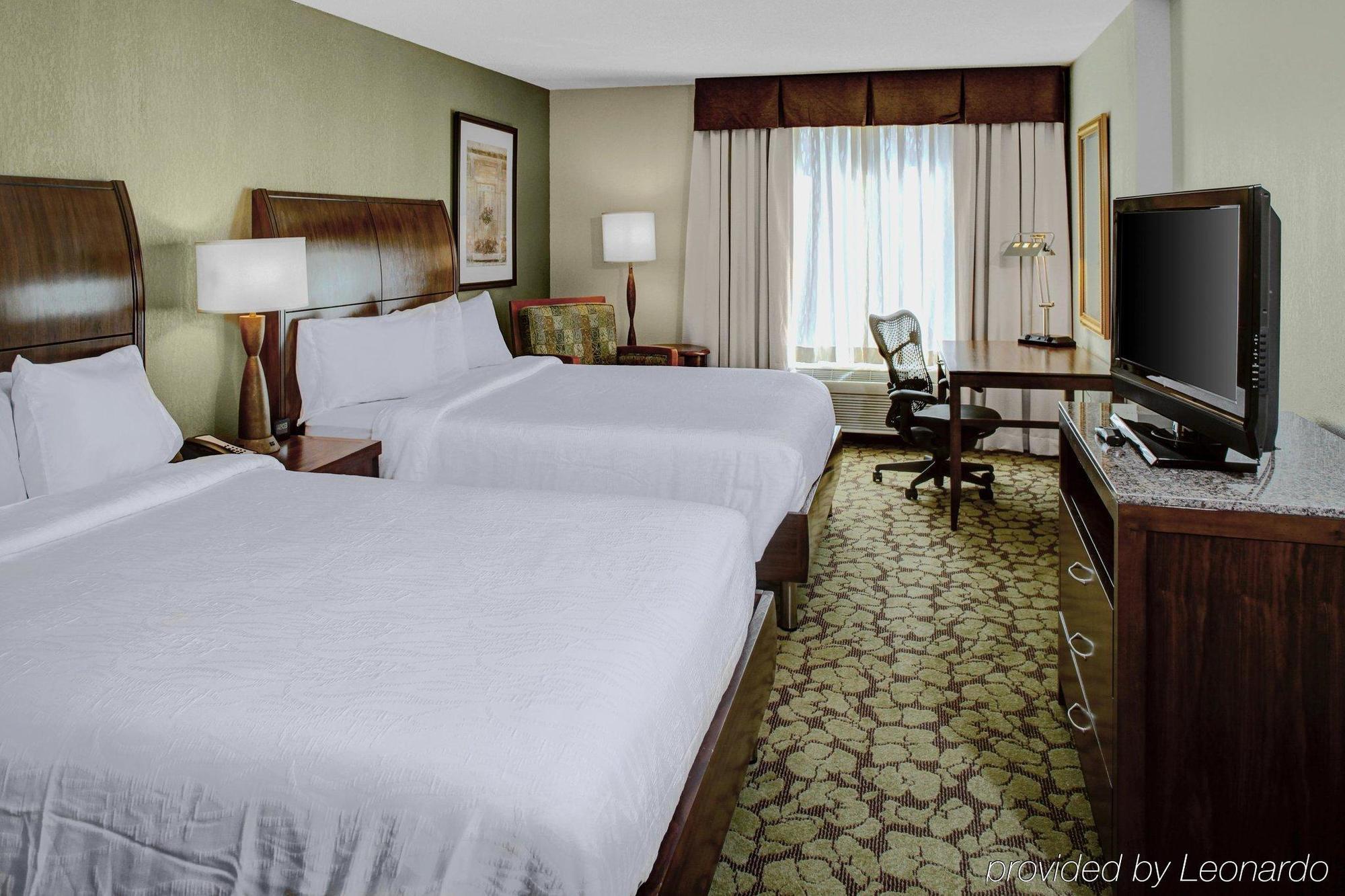 Hilton Garden Inn Atlanta North/Alpharetta Bagian luar foto