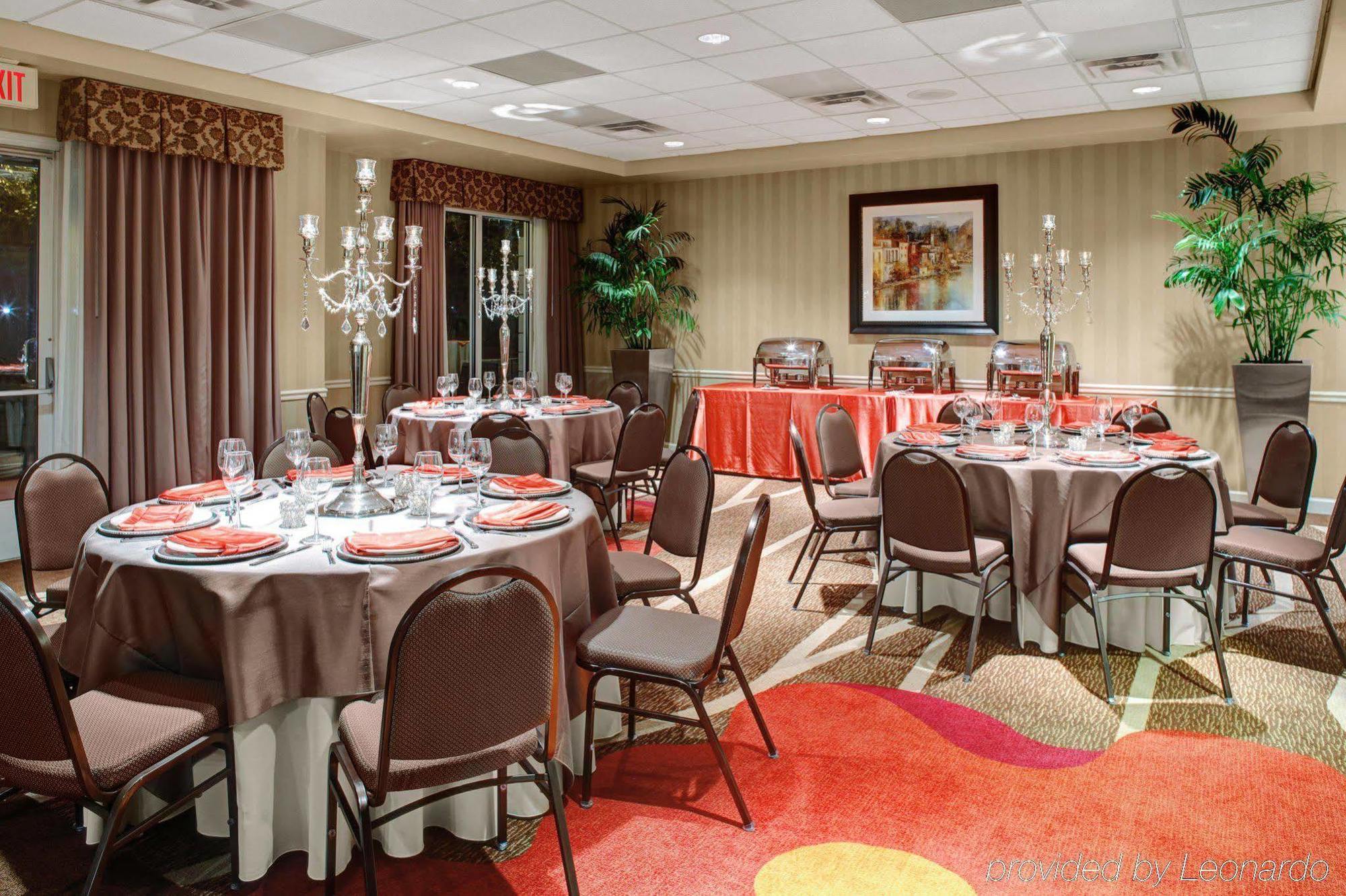 Hilton Garden Inn Atlanta North/Alpharetta Bagian luar foto